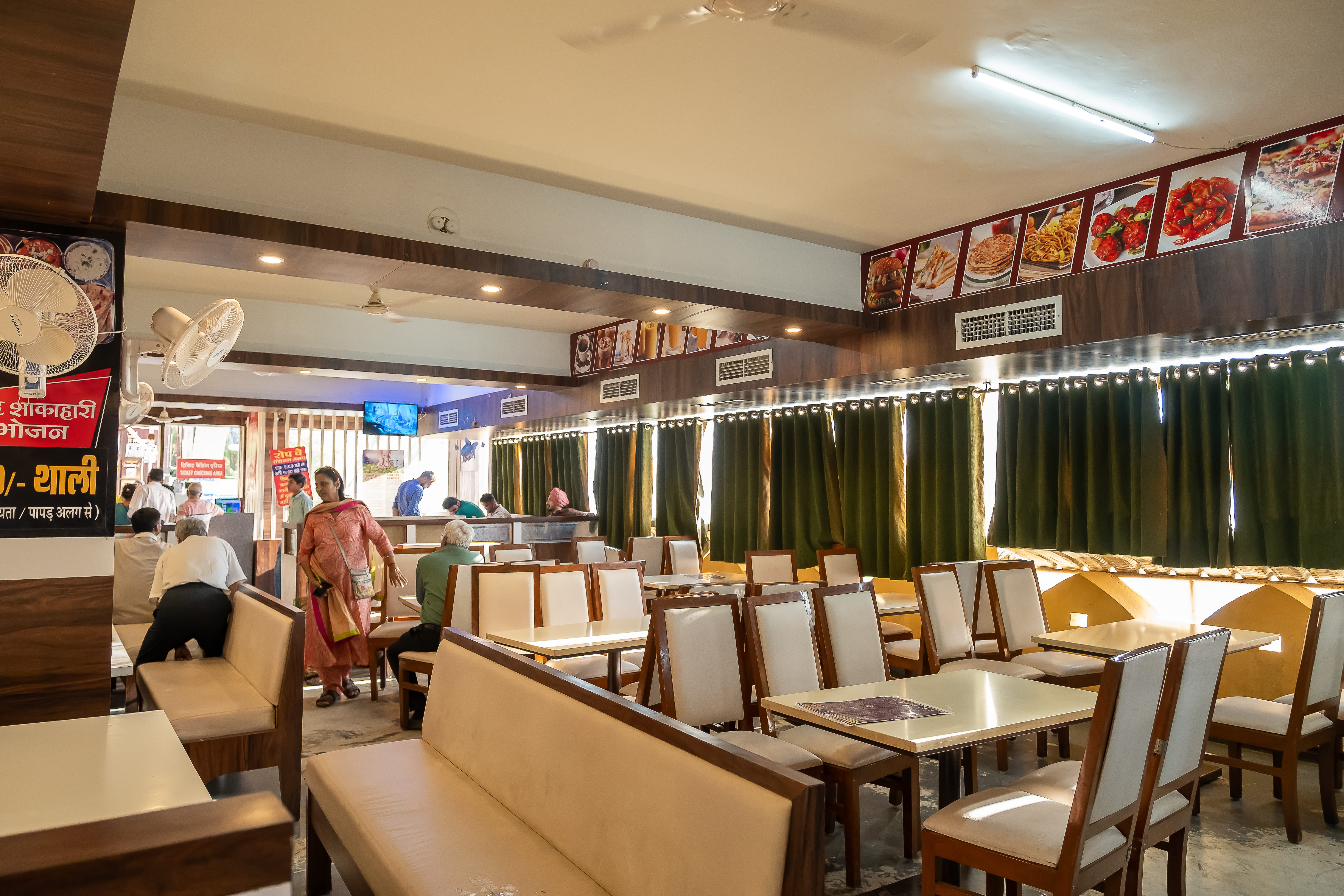 Description of image 17